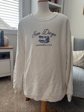 Hollister White "San Diego" Graphic Crewneck Sweater